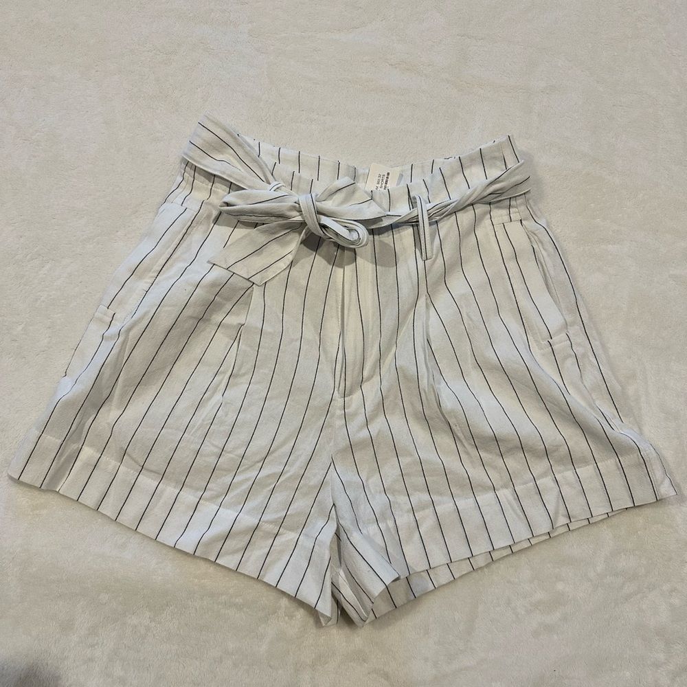 High Waisted Shorts 